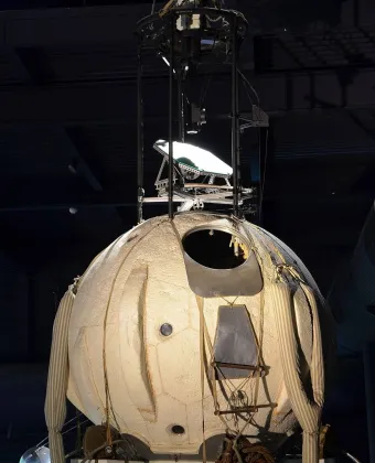 Nacelle sphérique de ballon stratosphérique suspendue